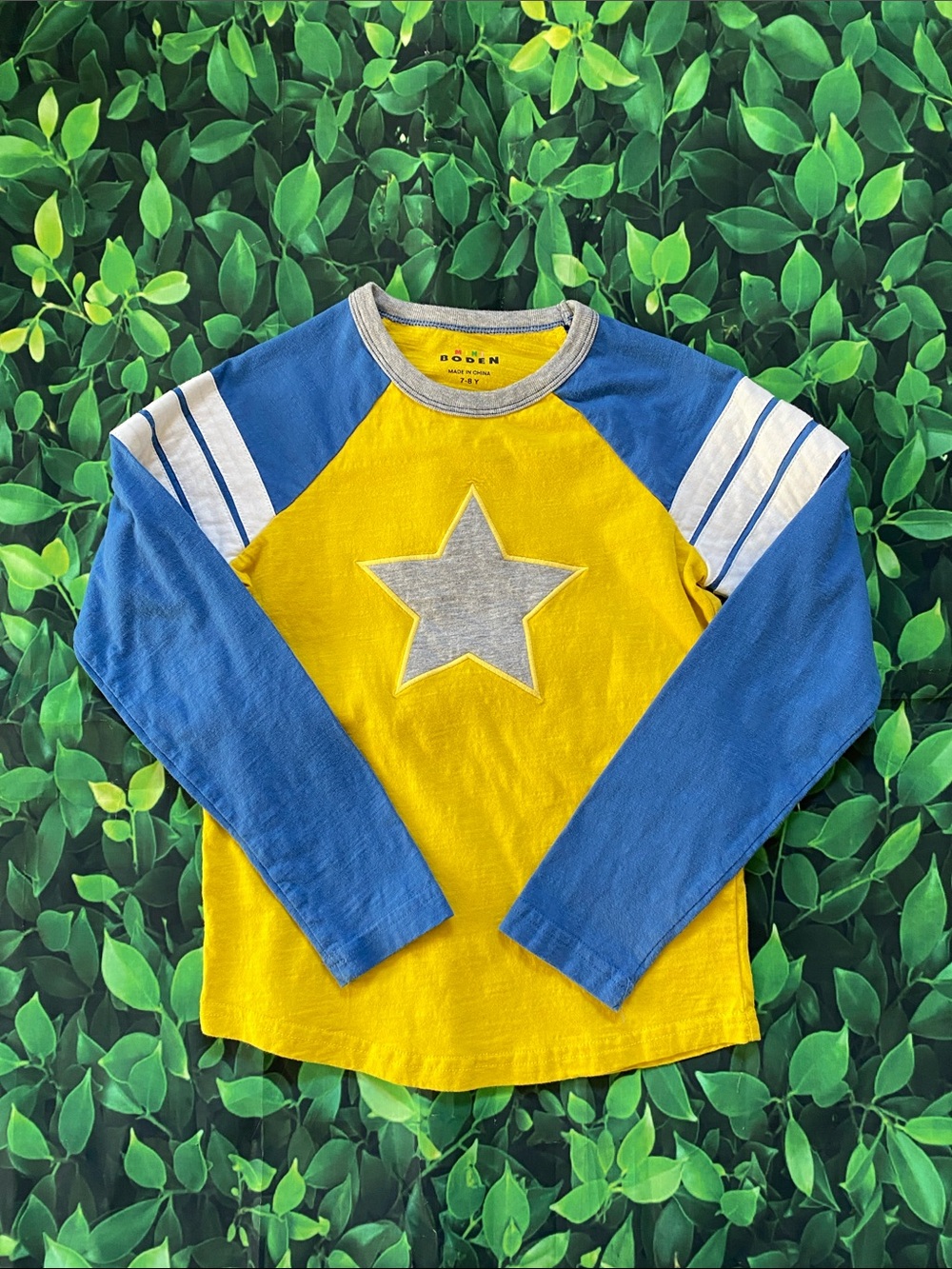 Boden Yellow & Blue Star Raglan Long-Sleeve Tee